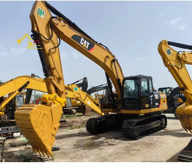 Crawler excavator 2024 Caterpillar 320D2: picture 9