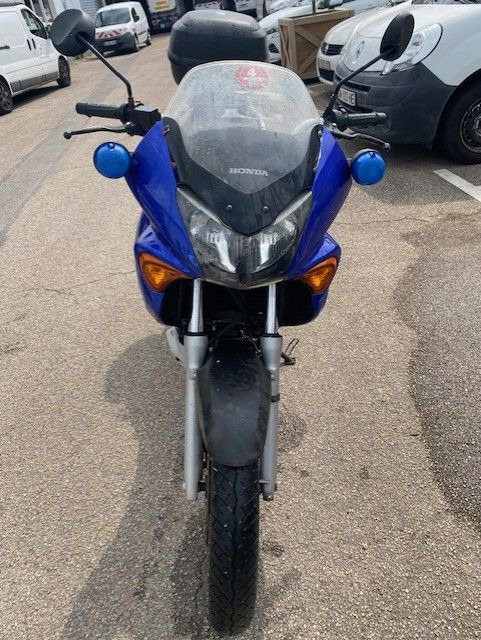 HONDA 125 VARADERO ROULE REVISION A PREVOIR - Motorcycle: picture 4 HONDA 125 VARADERO ROULE REVISION A PREVOIR - Motorcycle: picture 4
