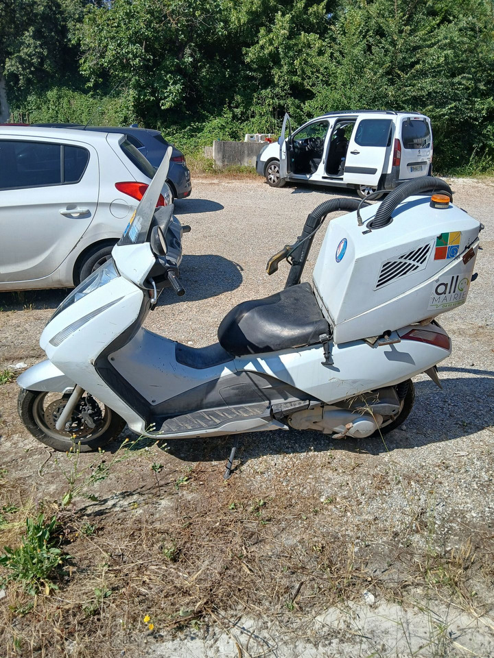MOTO CROTTE HONDA PANTHEON . - Motorcycle: picture 3 MOTO CROTTE HONDA PANTHEON . - Motorcycle: picture 3