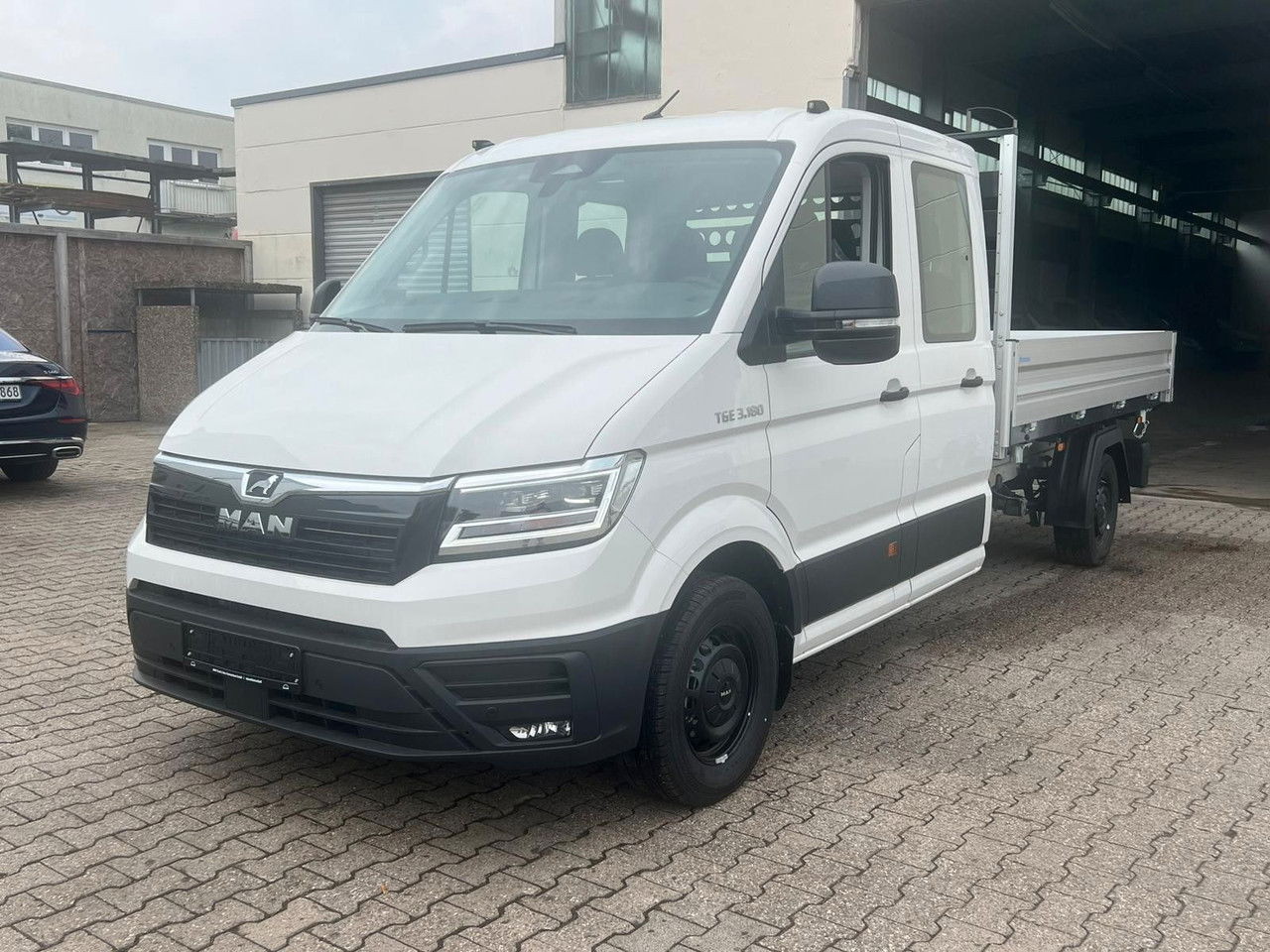 MAN TGE 3 3.180 L4 - 3-Seiten-Kipper 3,5t Aut. LED DC - Tipper van, Combi van: picture 5 MAN TGE 3 3.180 L4 - 3-Seiten-Kipper 3,5t Aut. LED DC - Tipper van, Combi van: picture 5