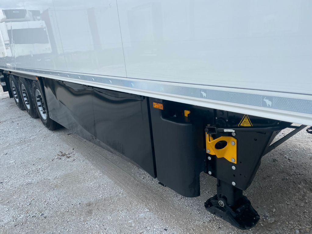 Refrigerator semi-trailer Schmitz Cargobull SKO 24  Cool V7    DoppelStock Blumenbreit: picture 6