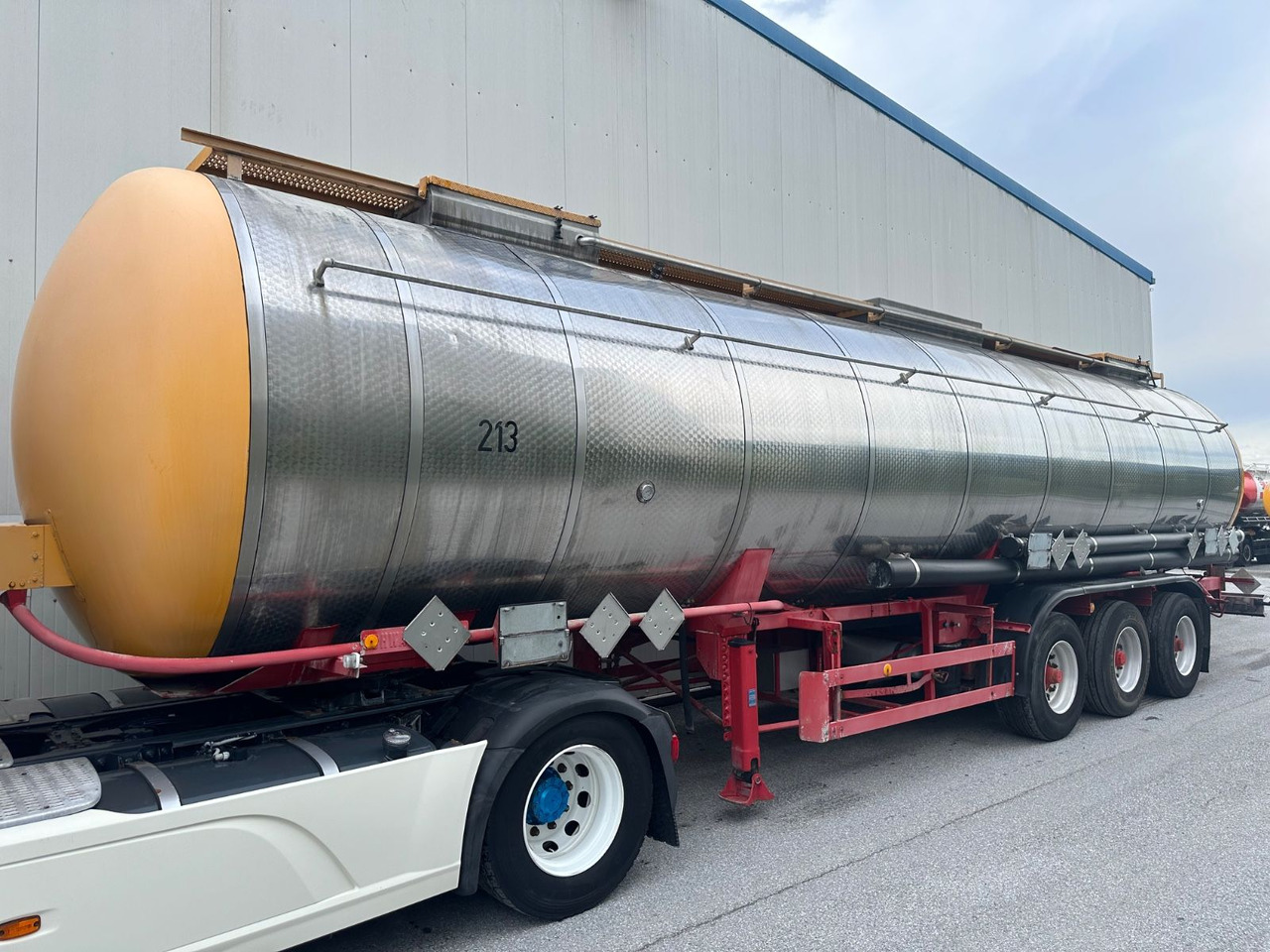 Schwarzmüller Chemi L4BH 42050L Lift BPW - Tank semi-trailer: picture 1 Schwarzmüller Chemi L4BH 42050L Lift BPW - Tank semi-trailer: picture 1