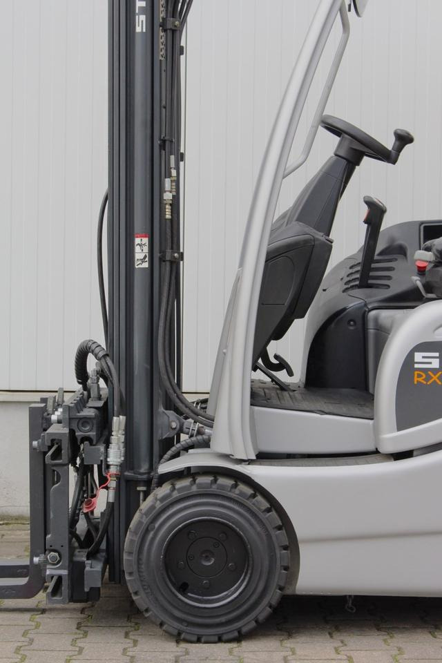 Electric forklift STILL RX20-18 Triplex Zinkenversteller: picture 7