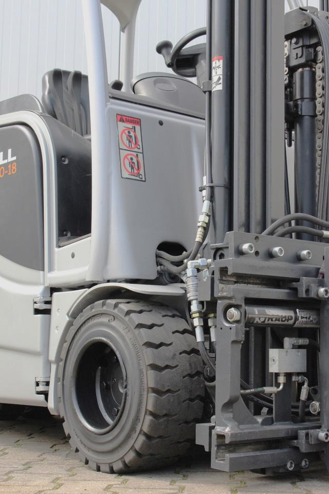 Electric forklift STILL RX20-18 Triplex Zinkenversteller: picture 18