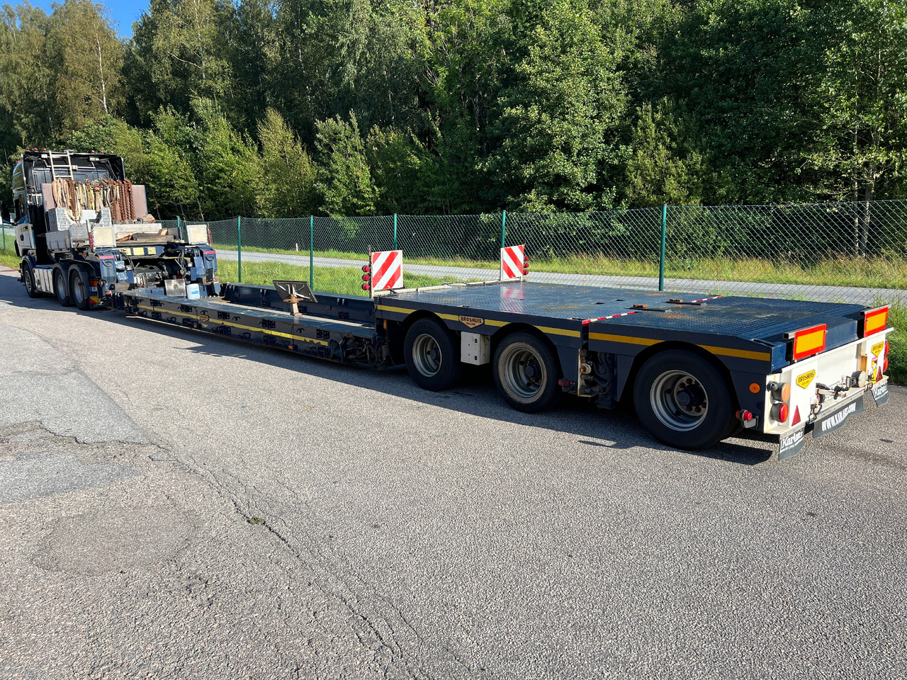 BROSHUIS 3 ADB-38 - Low loader semi-trailer: picture 2 BROSHUIS 3 ADB-38 - Low loader semi-trailer: picture 2