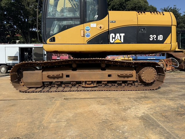 Crawler excavator CAT 320D-E: picture 14