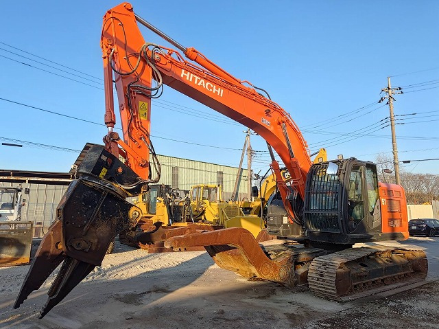 HITACHI ZX225USRLCMH-5B - Crawler excavator: picture 1 HITACHI ZX225USRLCMH-5B - Crawler excavator: picture 1