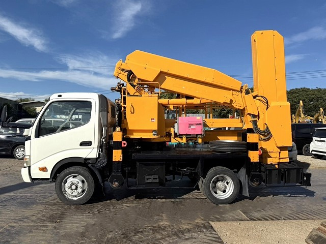 TADANO BT-200-2 - Truck mounted aerial platform: picture 2 TADANO BT-200-2 - Truck mounted aerial platform: picture 2