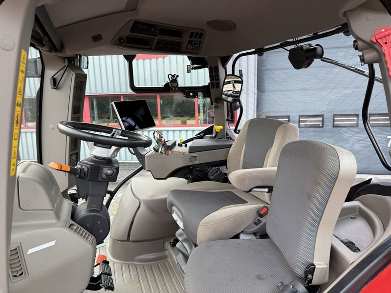 Case IH Maxxum 150 CVX Stage V - Farm tractor: picture 5 Case IH Maxxum 150 CVX Stage V - Farm tractor: picture 5