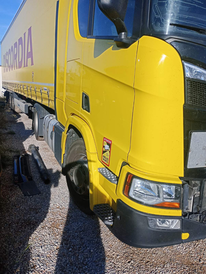 SCANIA R460 SUPER, Location: Villareal, Spain - Tractor unit: picture 2 SCANIA R460 SUPER, Location: Villareal, Spain - Tractor unit: picture 2