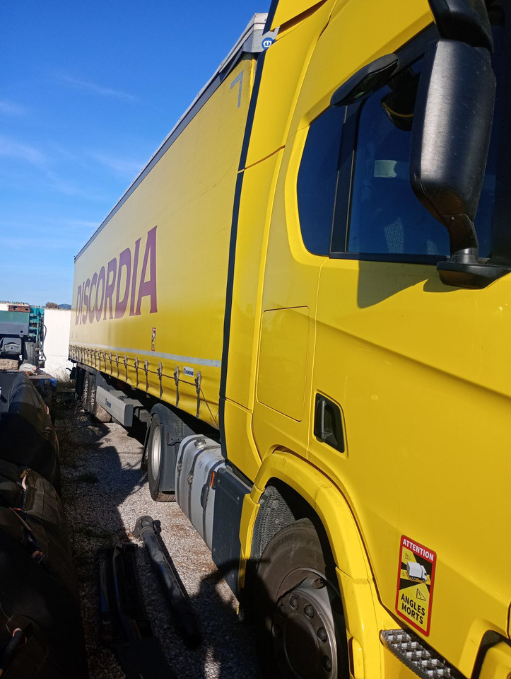 SCANIA R460 SUPER, Location: Villareal, Spain - Tractor unit: picture 3 SCANIA R460 SUPER, Location: Villareal, Spain - Tractor unit: picture 3