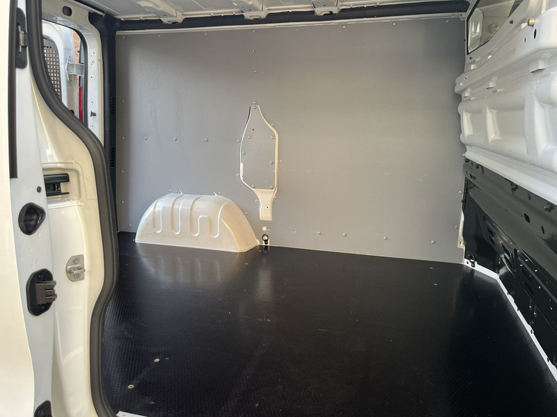 Small van Renault Trafic 2.0 dCi 120pk E6 R-link Lease €238 p/m Airco, Navi, PDC, Trekhaak, Cruise controle, onderhoudshistorie aanwezig: picture 14