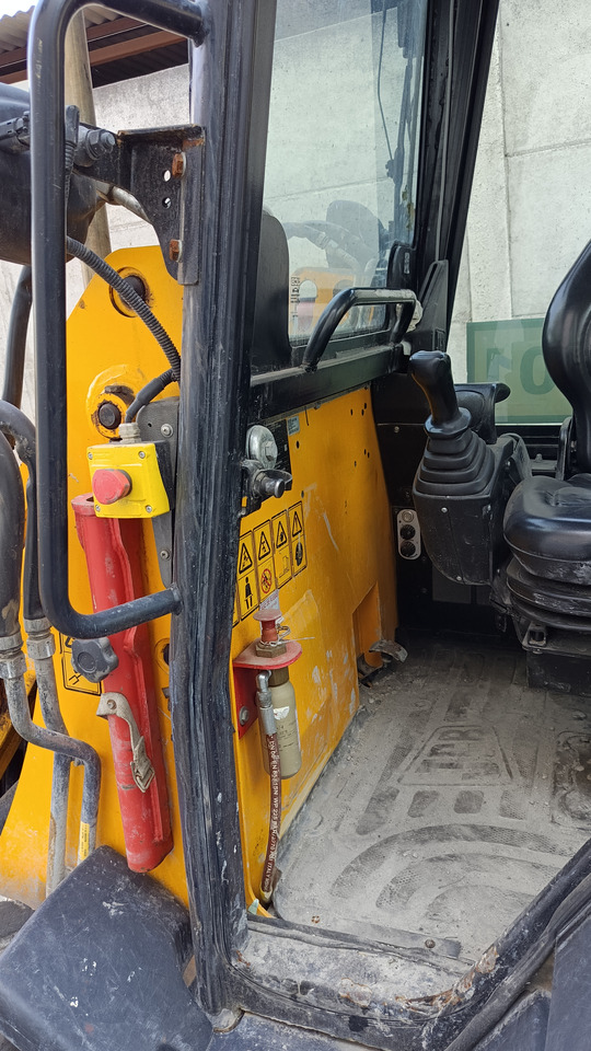 JCB 1CX 08M3WL - Backhoe loader: picture 5 JCB 1CX 08M3WL - Backhoe loader: picture 5