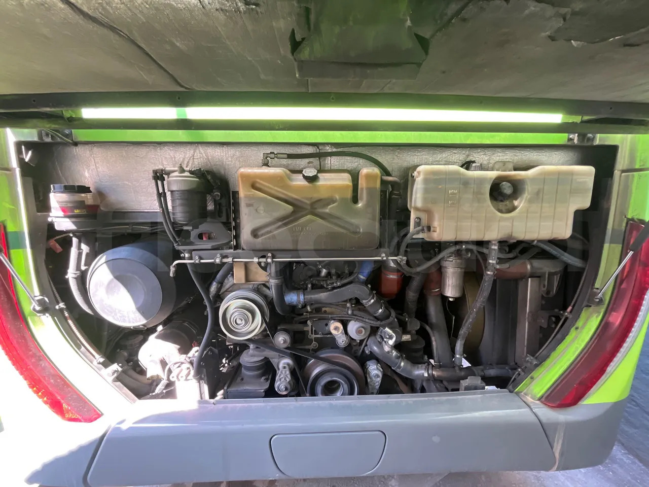 Suburban bus Iveco Crossway: picture 17