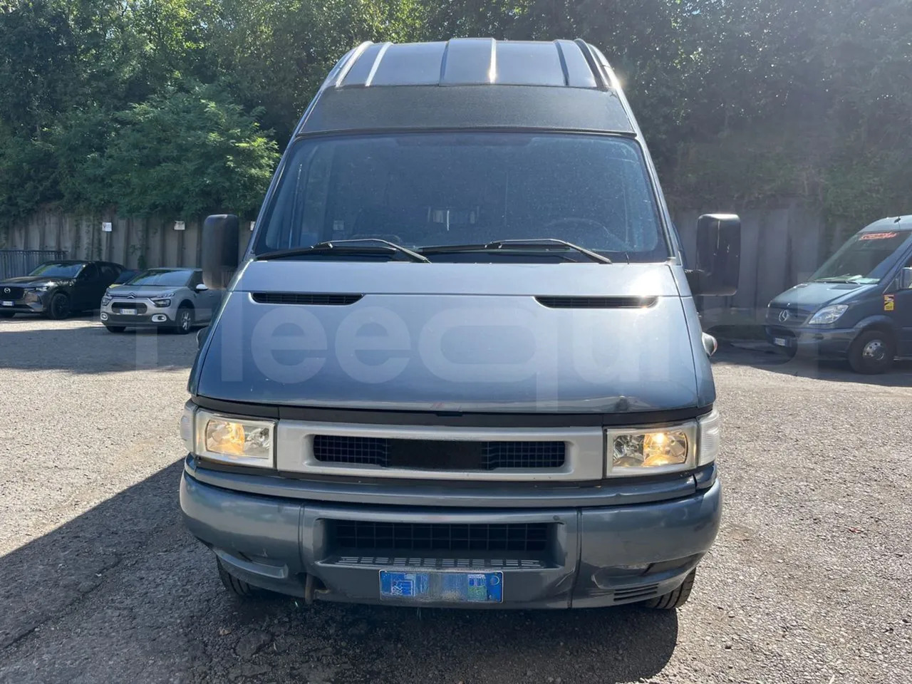 Iveco Daily - Suburban bus: picture 2 Iveco Daily - Suburban bus: picture 2