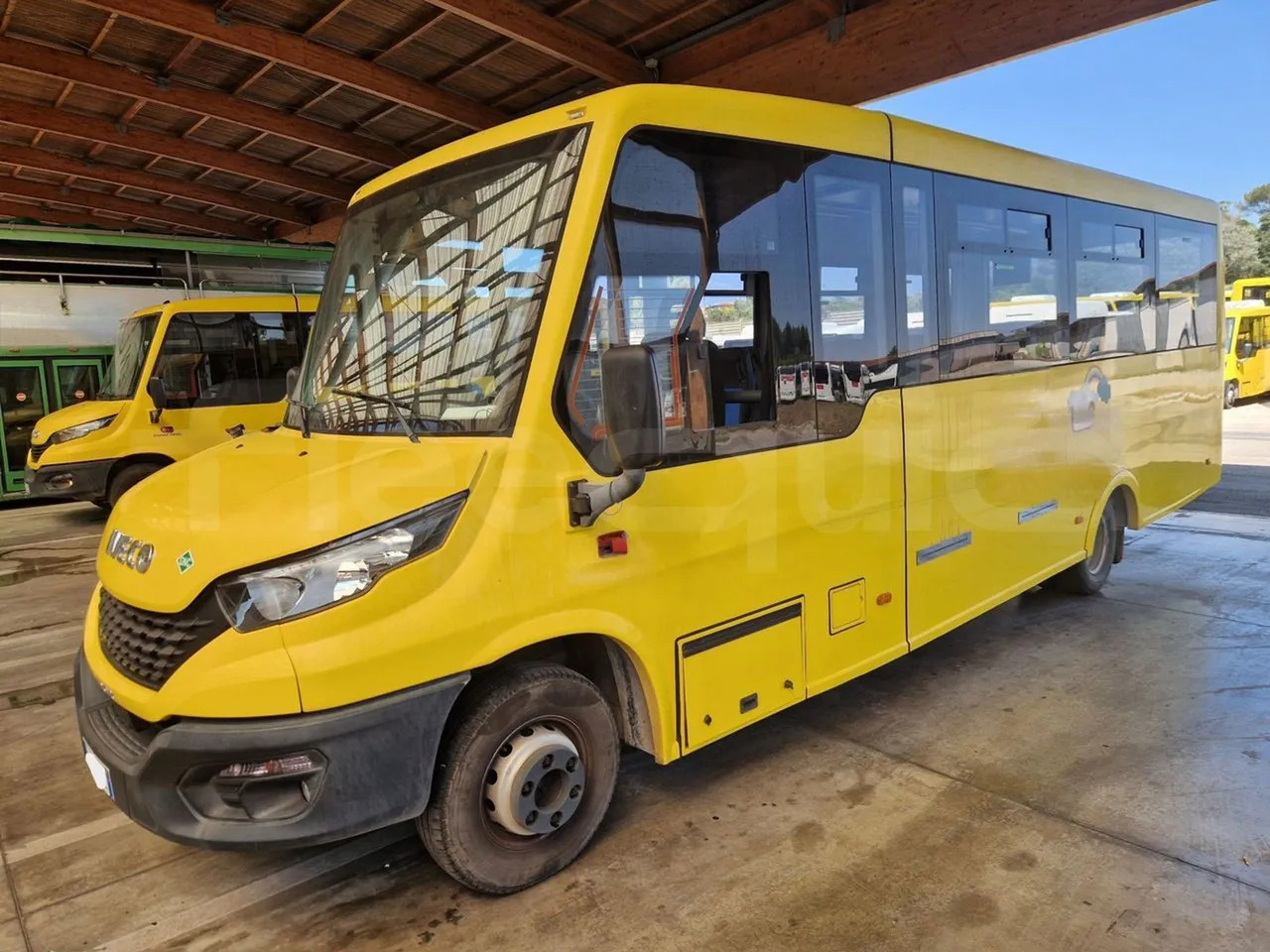 Iveco Indcar - School bus: picture 4 Iveco Indcar - School bus: picture 4