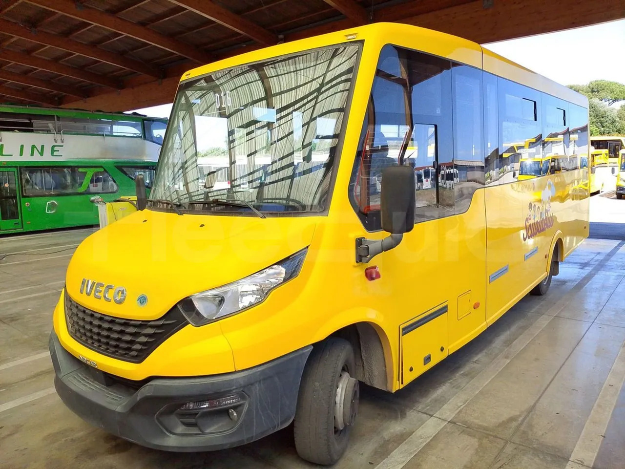 Iveco Indcar - School bus: picture 3 Iveco Indcar - School bus: picture 3