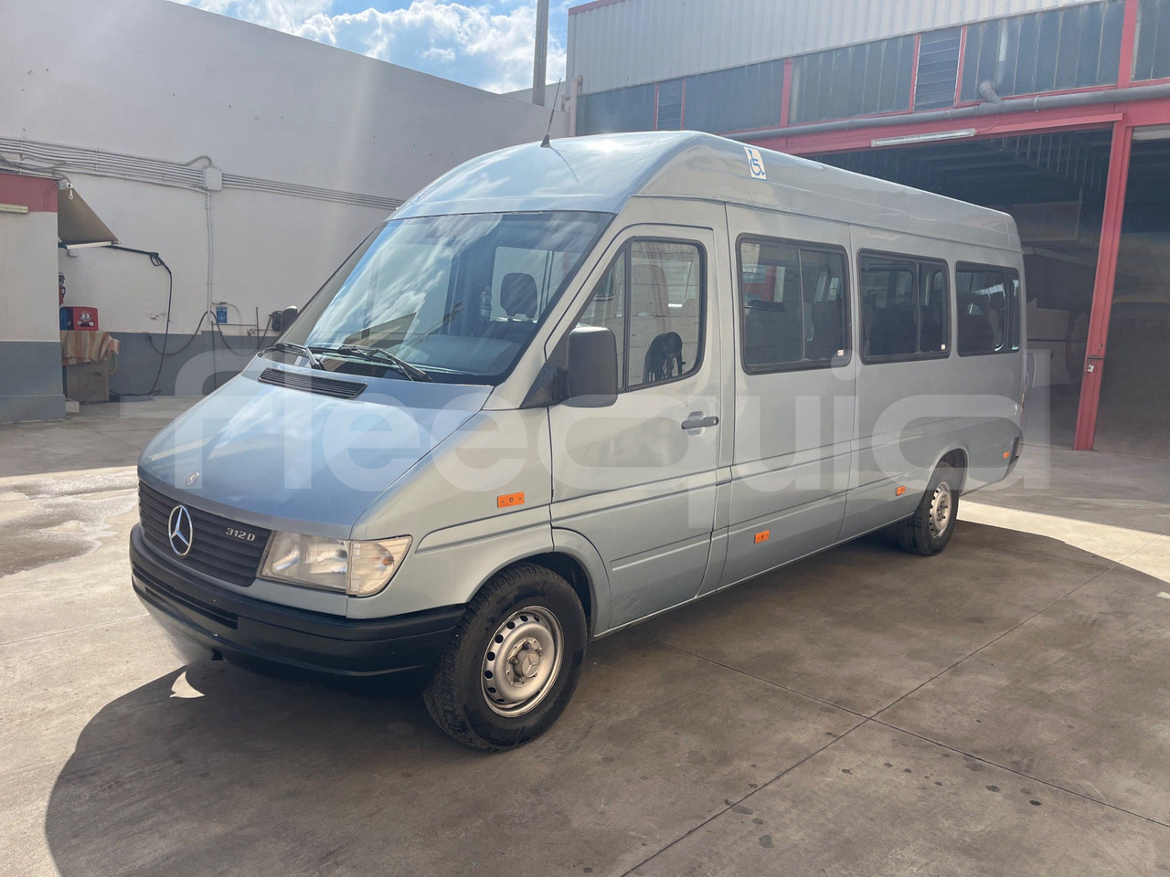 Mercedes-Benz Sprinter - Minibus, Passenger van: picture 4 Mercedes-Benz Sprinter - Minibus, Passenger van: picture 4