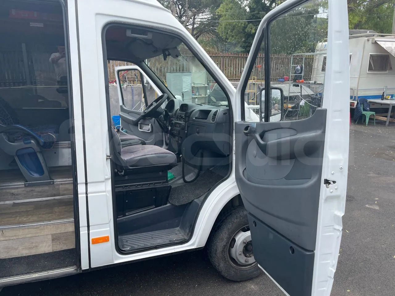 Suburban bus Mercedes-Benz Sprinter: picture 15 Suburban bus Mercedes-Benz Sprinter: picture 15