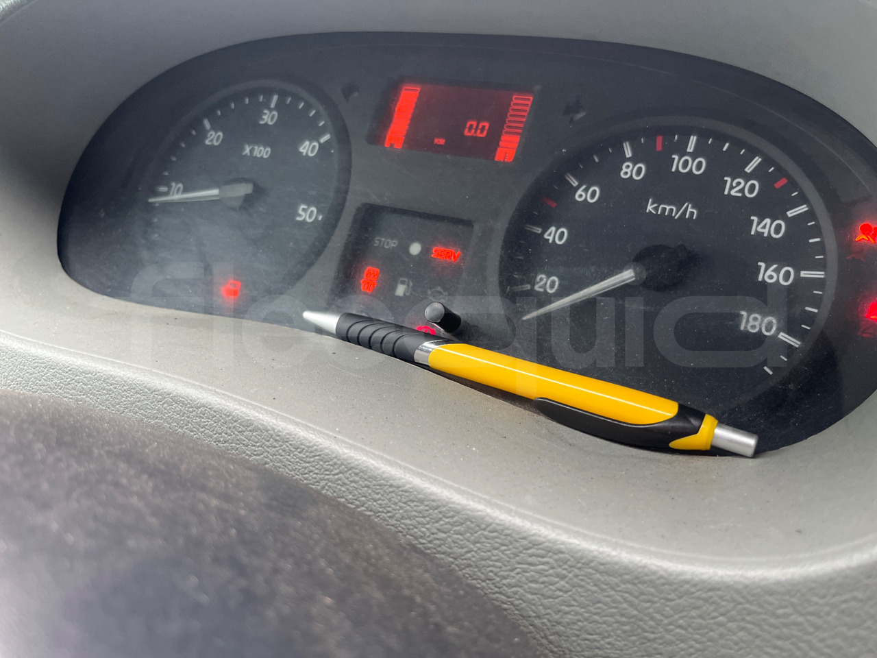 Nissan Interstar - Minibus, Passenger van: picture 3 Nissan Interstar - Minibus, Passenger van: picture 3