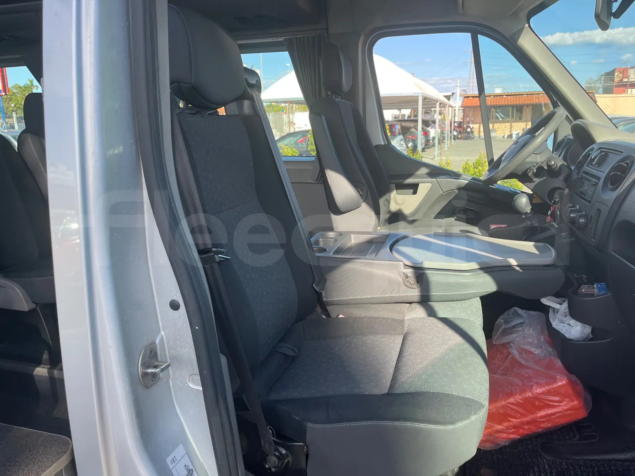 Suburban bus Opel Movano: picture 18 Suburban bus Opel Movano: picture 18