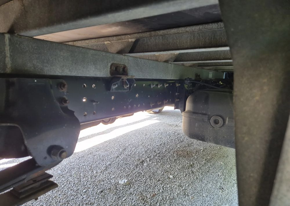 Renault D Gama 3.0Dxi 150KM Iveco Plandeka - Curtainsider truck: picture 5 Renault D Gama 3.0Dxi 150KM Iveco Plandeka - Curtainsider truck: picture 5