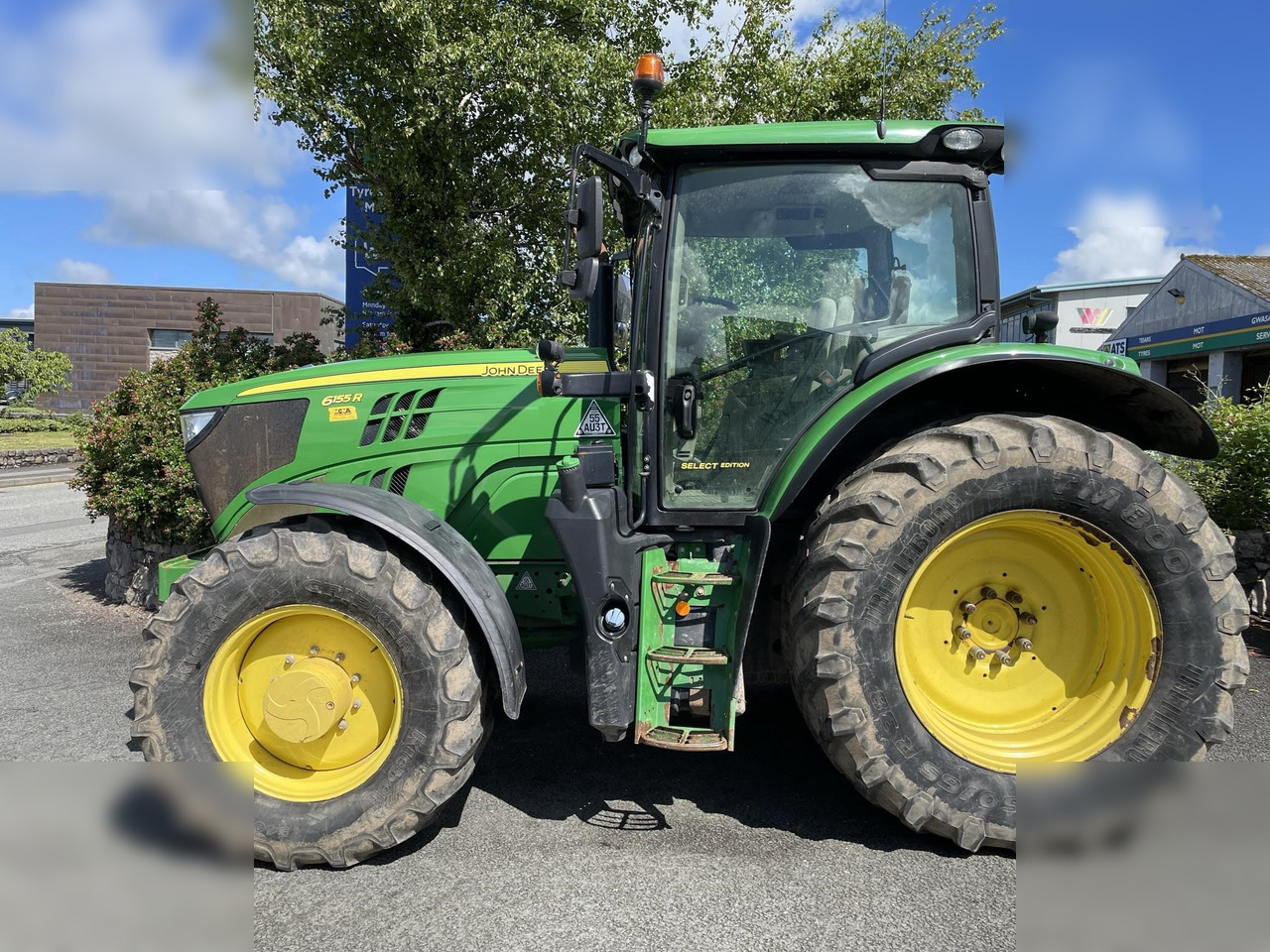 2019 JOHN DEERE 6155R - Farm tractor: picture 2 2019 JOHN DEERE 6155R - Farm tractor: picture 2