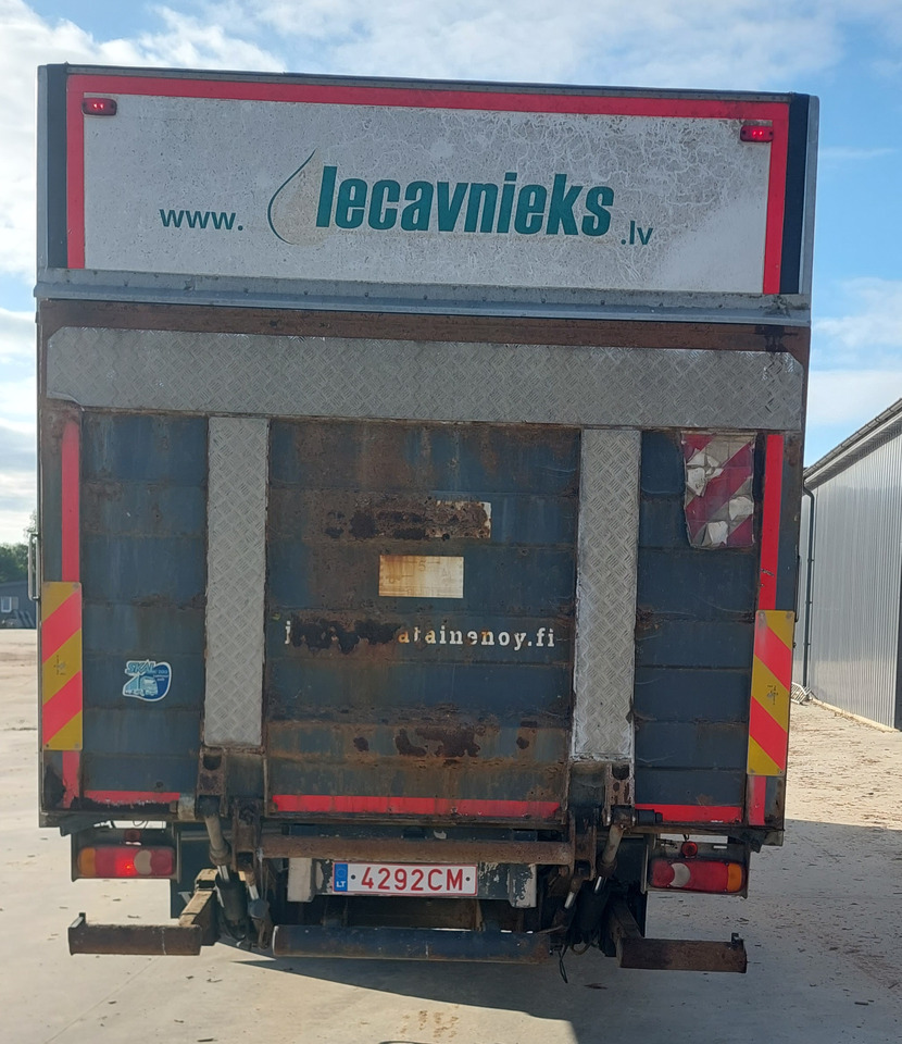 VOLVO FL240 - Box truck: picture 3 VOLVO FL240 - Box truck: picture 3