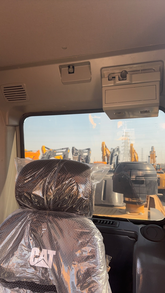 CATERPILLAR 330D2L - Crawler excavator: picture 5 CATERPILLAR 330D2L - Crawler excavator: picture 5