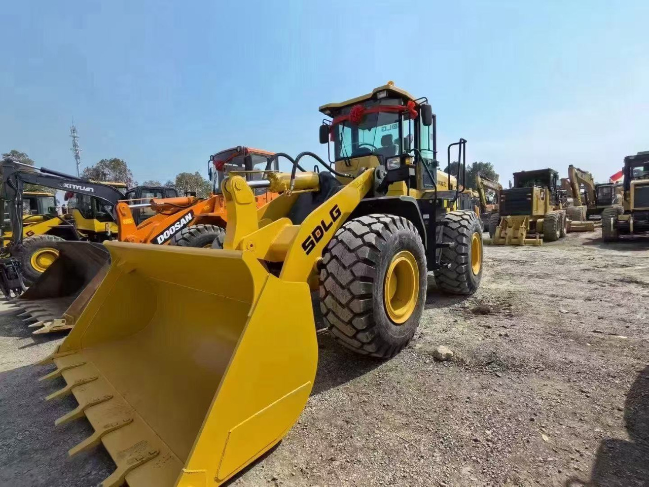 SDLG L958F - Wheel loader: picture 2 SDLG L958F - Wheel loader: picture 2