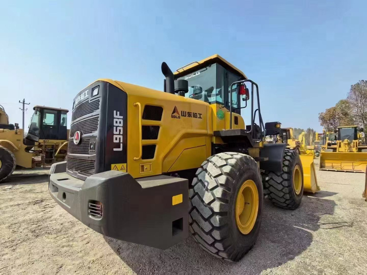 SDLG L958F - Wheel loader: picture 1 SDLG L958F - Wheel loader: picture 1