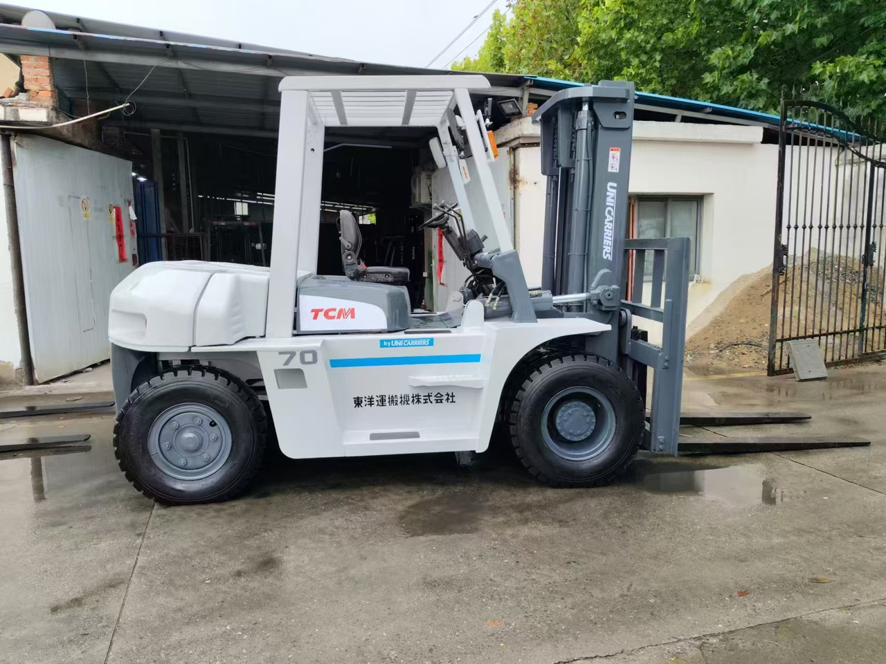 TCM FD70 japan brand 7 ton forklift used Customizable mast clamp side shift - Diesel forklift: picture 1 TCM FD70 japan brand 7 ton forklift used Customizable mast clamp side shift - Diesel forklift: picture 1