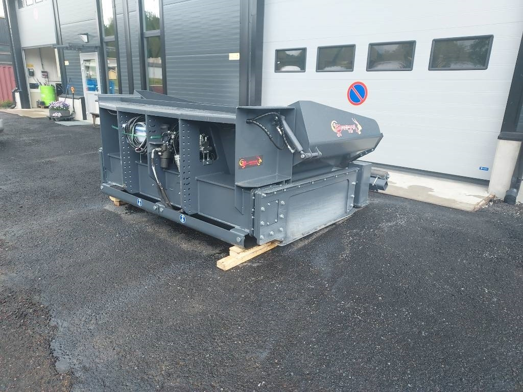 Reptail TM - Grader: picture 3 Reptail TM - Grader: picture 3