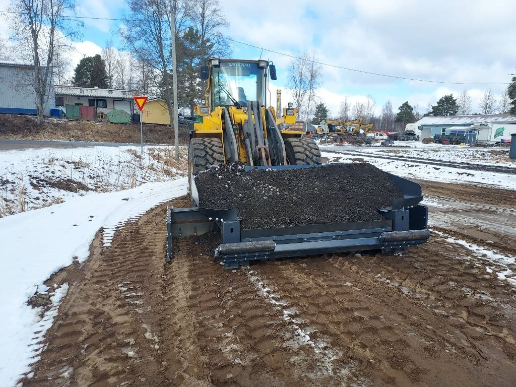 Reptail TM - Grader: picture 2 Reptail TM - Grader: picture 2