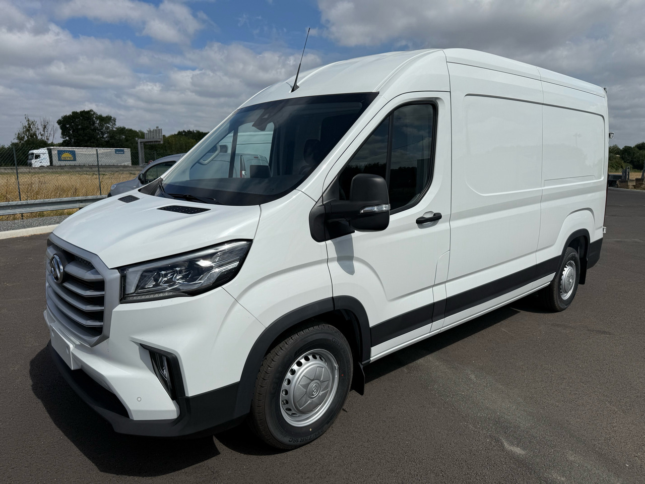 MAXUS DELIVER9 150CH Diesel - Panel van: picture 2 MAXUS DELIVER9 150CH Diesel - Panel van: picture 2