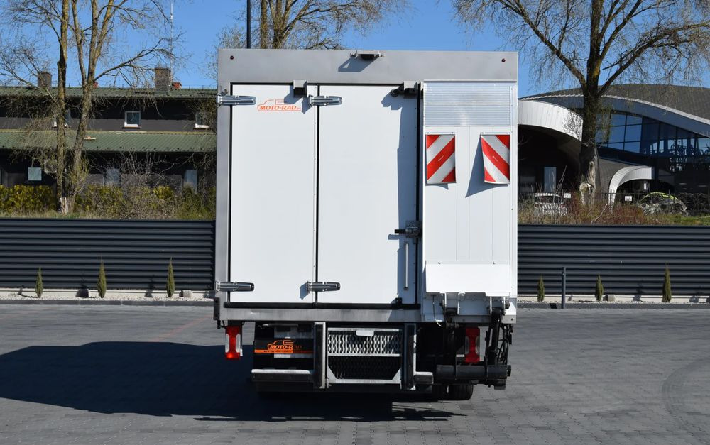 Refrigerator truck Iveco DAILY 70C18 / 3.0 - 180 KM / AUTOMAT HI-MATIC / 3 OSOBY / CHŁODNIA - MROŹNIA 4,55 M / AGREGAD FRIGOBLOCK / WINDA SORENSEN / KLIMA / TEMPOMAT / KAMERA COFANIA / REGULOWANE ZAWIESZENIE / SERWISOWA: picture 6 Refrigerator truck Iveco DAILY 70C18 / 3.0 - 180 KM / AUTOMAT HI-MATIC / 3 OSOBY / CHŁODNIA - MROŹNIA 4,55 M / AGREGAD FRIGOBLOCK / WINDA SORENSEN / KLIMA / TEMPOMAT / KAMERA COFANIA / REGULOWANE ZAWIESZENIE / SERWISOWA: picture 6