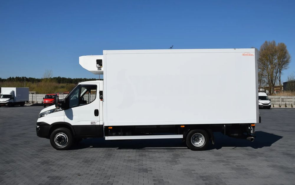 Refrigerator truck Iveco DAILY 70C18 / 3.0 - 180 KM / AUTOMAT HI-MATIC / 3 OSOBY / CHŁODNIA - MROŹNIA 4,55 M / AGREGAD FRIGOBLOCK / WINDA SORENSEN / KLIMA / TEMPOMAT / KAMERA COFANIA / REGULOWANE ZAWIESZENIE / SERWISOWA: picture 7 Refrigerator truck Iveco DAILY 70C18 / 3.0 - 180 KM / AUTOMAT HI-MATIC / 3 OSOBY / CHŁODNIA - MROŹNIA 4,55 M / AGREGAD FRIGOBLOCK / WINDA SORENSEN / KLIMA / TEMPOMAT / KAMERA COFANIA / REGULOWANE ZAWIESZENIE / SERWISOWA: picture 7