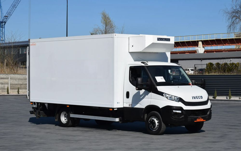 Iveco DAILY 70C18 / 3.0 - 180 KM / AUTOMAT HI-MATIC / 3 OSOBY / CHŁODNIA - MROŹNIA 4,55 M / AGREGAD FRIGOBLOCK / WINDA SORENSEN / KLIMA / TEMPOMAT / KAMERA COFANIA / REGULOWANE ZAWIESZENIE / SERWISOWA - Refrigerator truck: picture 3 Iveco DAILY 70C18 / 3.0 - 180 KM / AUTOMAT HI-MATIC / 3 OSOBY / CHŁODNIA - MROŹNIA 4,55 M / AGREGAD FRIGOBLOCK / WINDA SORENSEN / KLIMA / TEMPOMAT / KAMERA COFANIA / REGULOWANE ZAWIESZENIE / SERWISOWA - Refrigerator truck: picture 3
