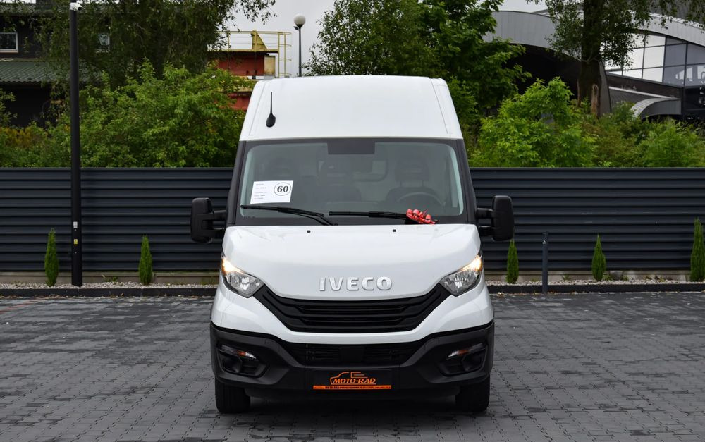 Iveco DAILY MAXI 35S16 / 2.3 - 160 KM / AUTOMAT HI-MATIC / NOWY MODEL / 3 OSOBY / DOSTAWCZE / BLASZAK / KLIMA / CZUJNIKI COFANIA / NISKI PRZEBIEG / 2022 / SERWISOWANY / Z NIEMIEC - Panel van: picture 2 Iveco DAILY MAXI 35S16 / 2.3 - 160 KM / AUTOMAT HI-MATIC / NOWY MODEL / 3 OSOBY / DOSTAWCZE / BLASZAK / KLIMA / CZUJNIKI COFANIA / NISKI PRZEBIEG / 2022 / SERWISOWANY / Z NIEMIEC - Panel van: picture 2