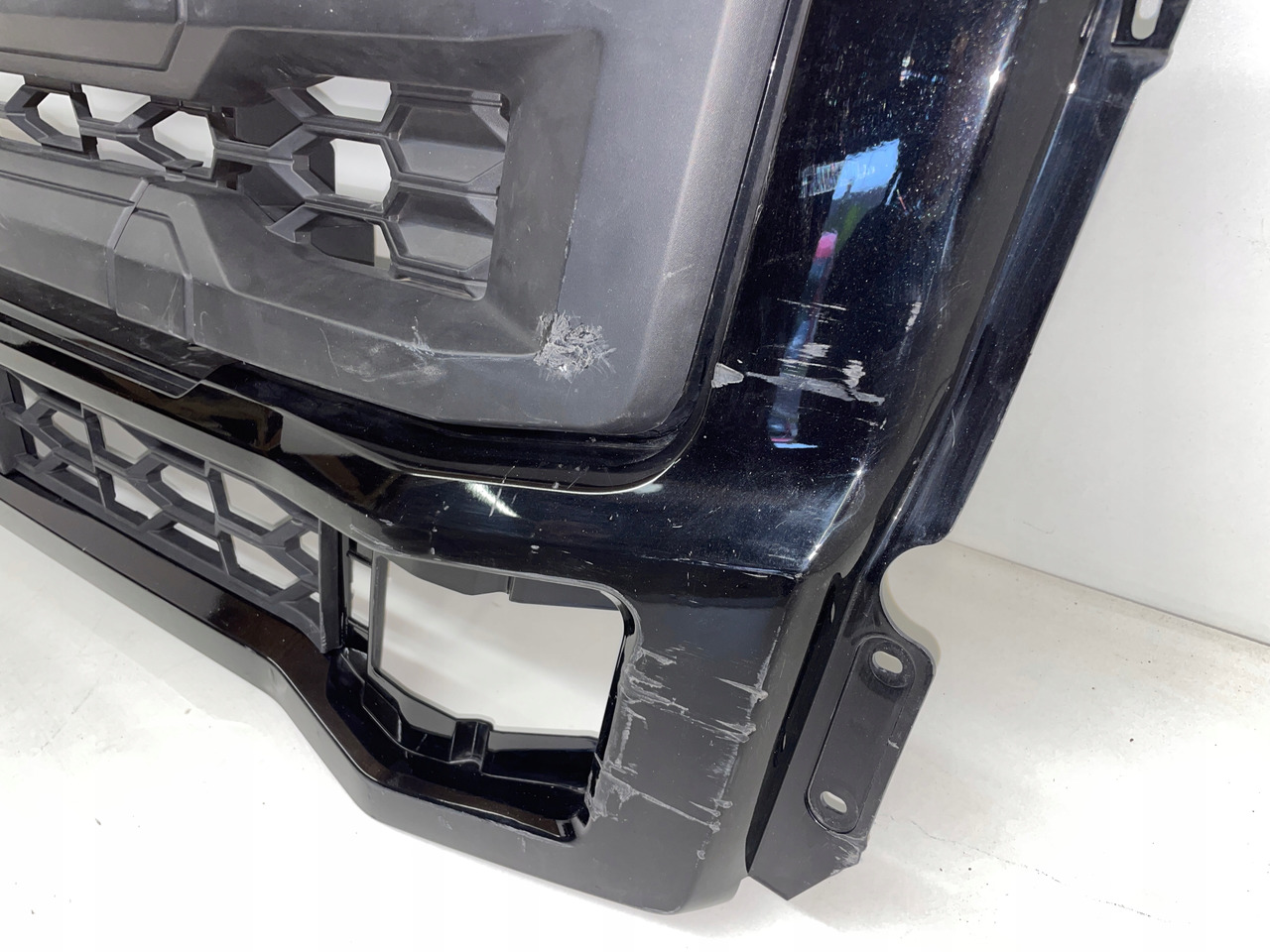 GRILL ZDERZAKA MASKI FORD F-MAX F MAX ZDERZAK ATRAPA - Bumper for Truck: picture 5 GRILL ZDERZAKA MASKI FORD F-MAX F MAX ZDERZAK ATRAPA - Bumper for Truck: picture 5