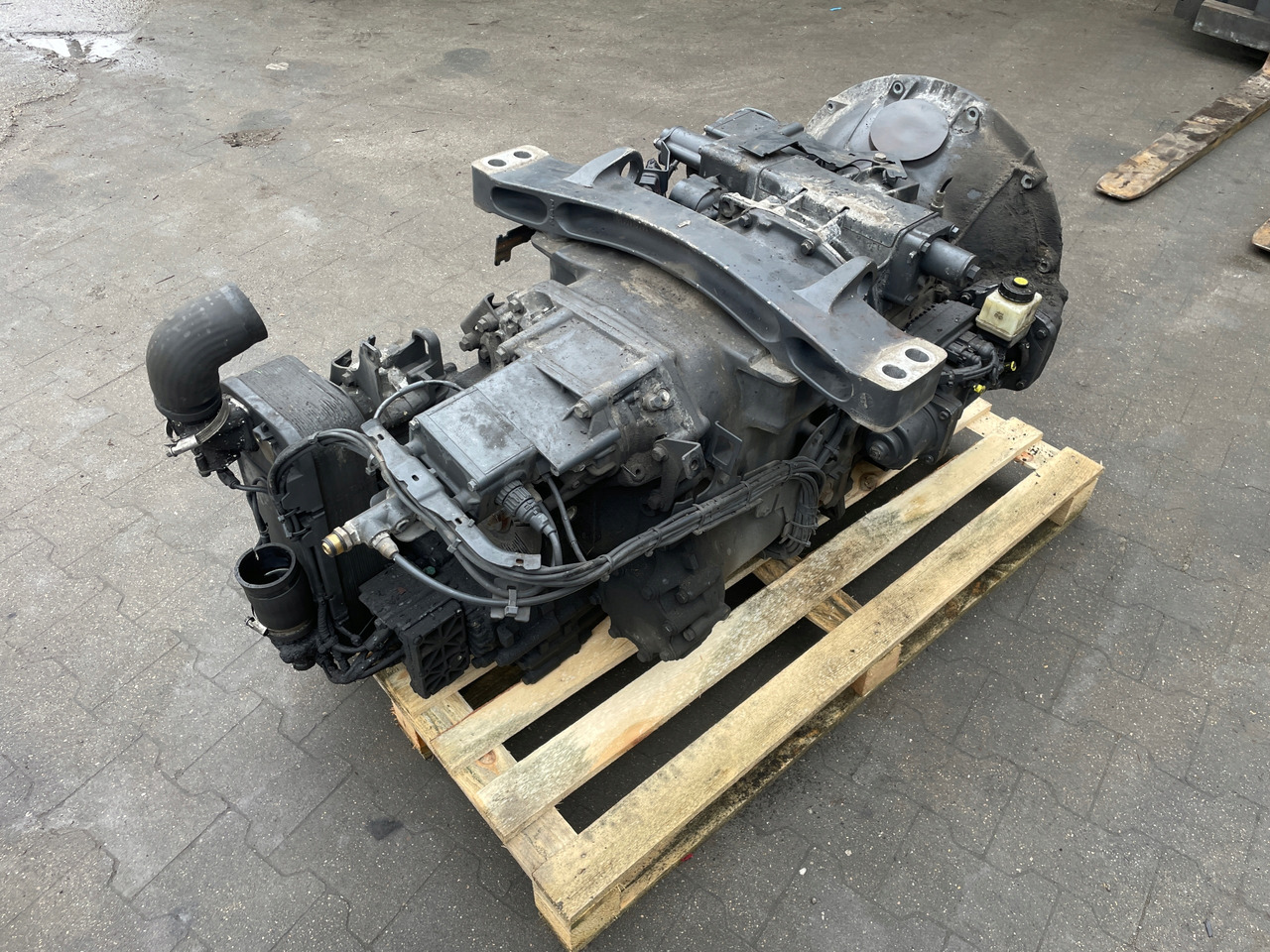 SKRZYNIA BIEGÓW MAN SCANIA RETARDER KOMPLETNA 2433418 - Gearbox for Truck: picture 5 SKRZYNIA BIEGÓW MAN SCANIA RETARDER KOMPLETNA 2433418 - Gearbox for Truck: picture 5