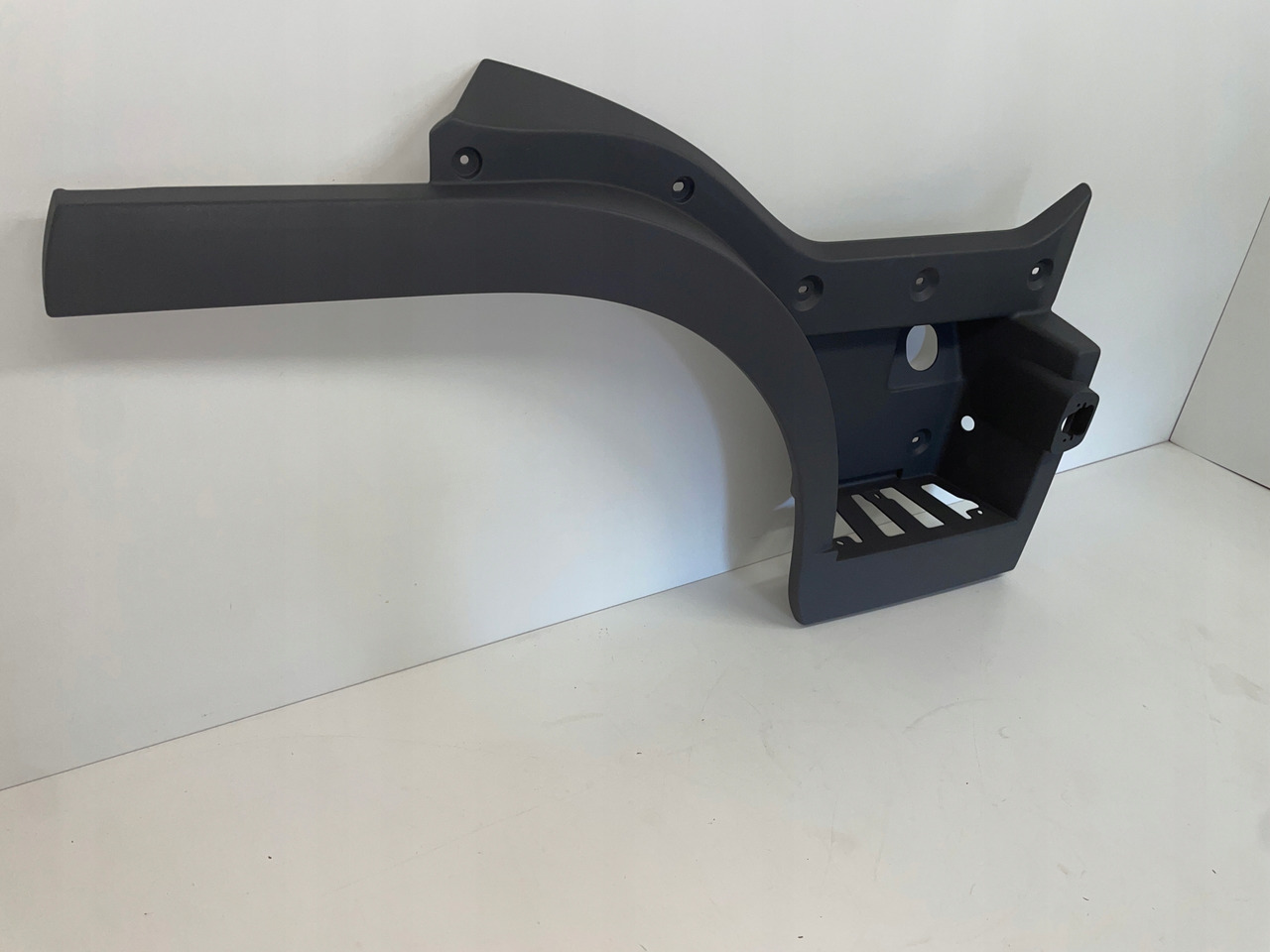 STOPNICA STOPIEŃ MAN TGL TGM TG3 TGL3 TGM3 81615200230 - Footstep for Truck: picture 2 STOPNICA STOPIEŃ MAN TGL TGM TG3 TGL3 TGM3 81615200230 - Footstep for Truck: picture 2