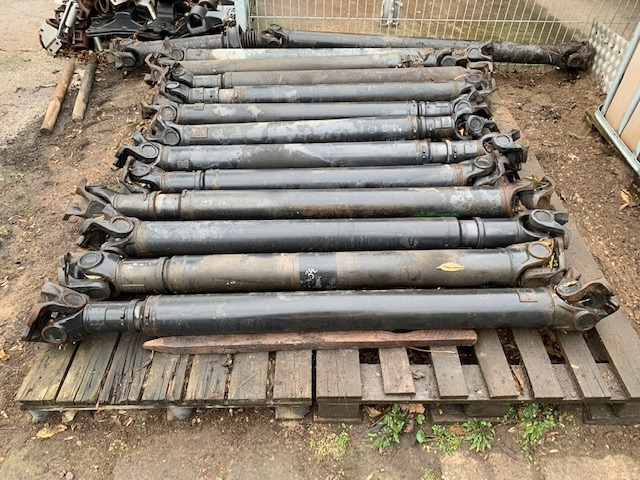 WAŁ NAPĘDOWY MAN TGA TGX TGS CENA OD 100 ZŁ - Drive shaft for Truck: picture 4 WAŁ NAPĘDOWY MAN TGA TGX TGS CENA OD 100 ZŁ - Drive shaft for Truck: picture 4