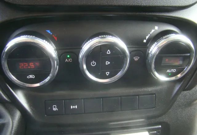 Flatbed van Iveco DAILY 40 C 17 3.0TDI CLIXSTAR PRAWOJAZDY E DO B 3400KGŁADOWNOŚCI: picture 20