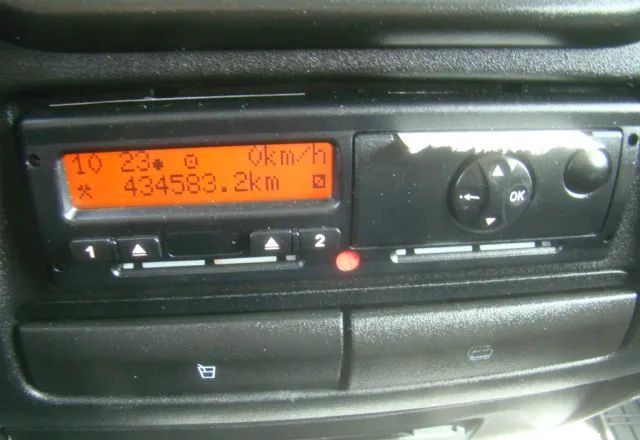 Flatbed van Iveco DAILY 40 C 17 3.0TDI CLIXSTAR PRAWOJAZDY E DO B 3400KGŁADOWNOŚCI: picture 19