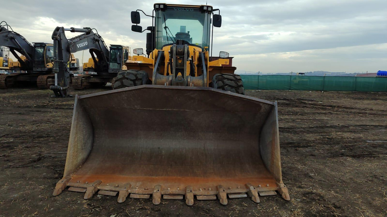 Volvo L120G Z - Wheel loader: picture 3 Volvo L120G Z - Wheel loader: picture 3