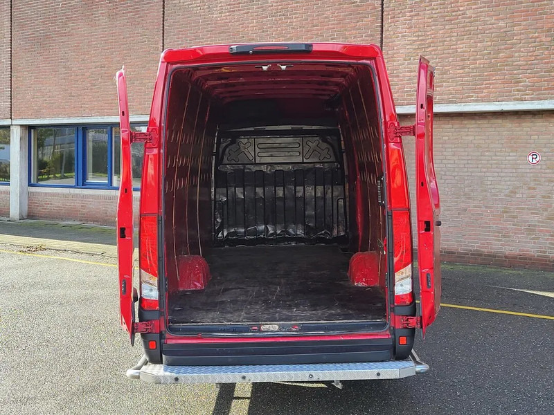 Iveco Daily 35S12 - Panel van, Combi van: picture 4 Iveco Daily 35S12 - Panel van, Combi van: picture 4