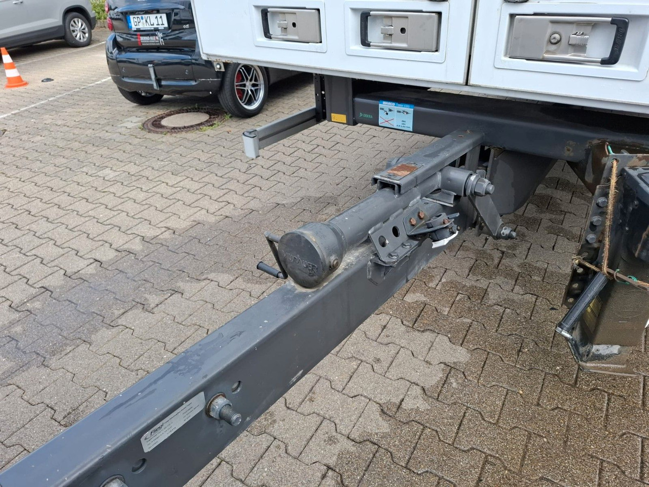 Closed box trailer Fliegl TKF118: picture 18