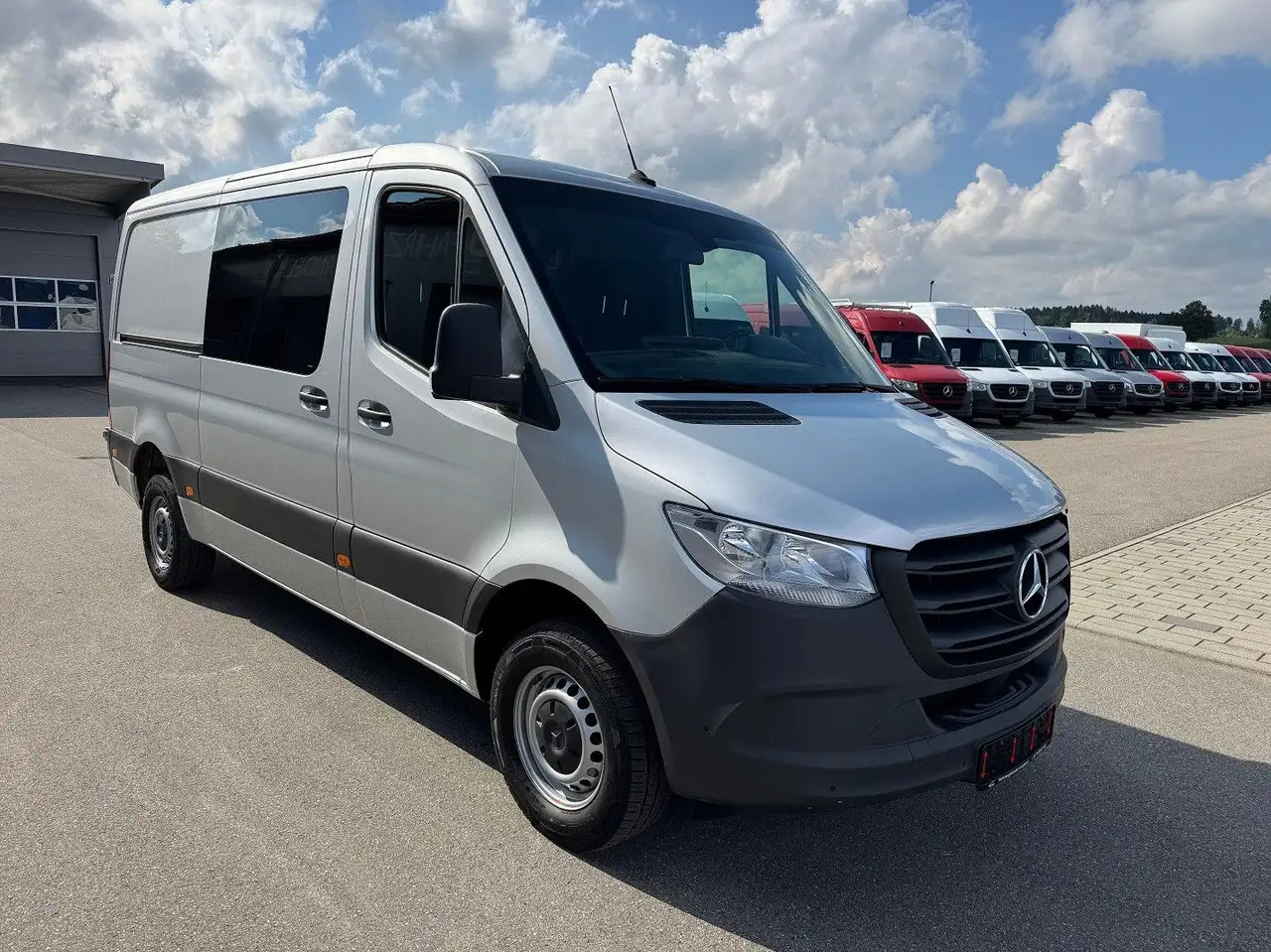 Mercedes-Benz Sprinter 317 CDI Lang Silber MBUX RWD Klima - Panel van: picture 2 Mercedes-Benz Sprinter 317 CDI Lang Silber MBUX RWD Klima - Panel van: picture 2