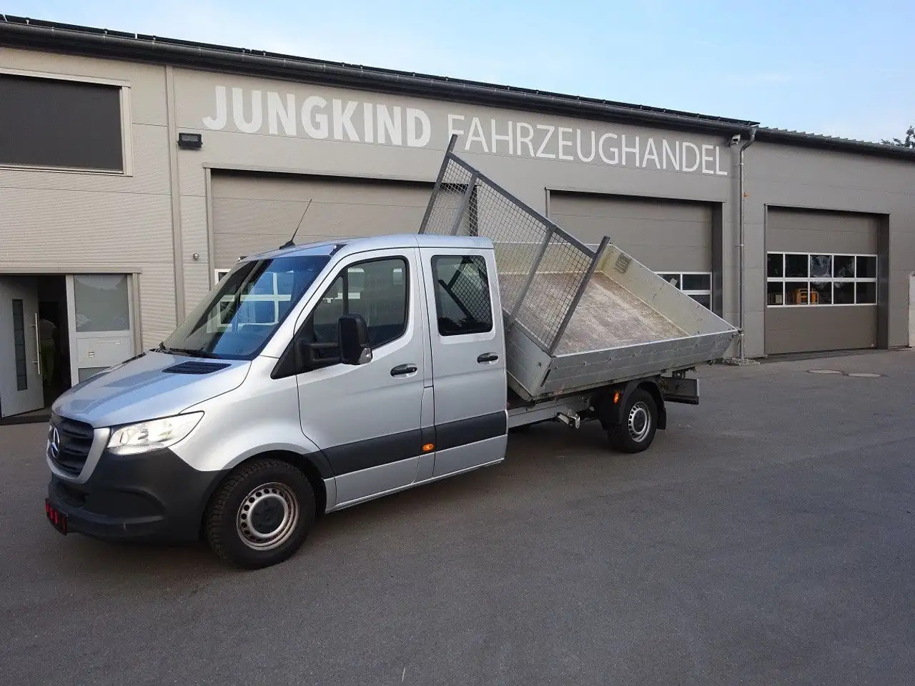 Mercedes-Benz Sprinter 319 CDI DoKa Maxi Kipper AHK 2,8t - Tipper van, Combi van: picture 3 Mercedes-Benz Sprinter 319 CDI DoKa Maxi Kipper AHK 2,8t - Tipper van, Combi van: picture 3